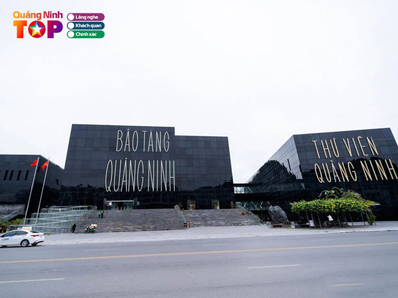 Chiem-nguong-kien-truc-doc-dao-quangninhtoplist