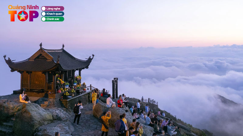 Chua-yen-tu-dia-diem-du-lich-tam-linh-cuc-ky-linh-thieng-quangninhtoplist