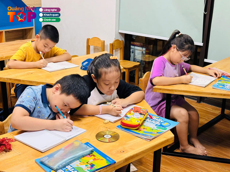 Trung-tam-ngoai-ngu-asia-quangninhtoplist