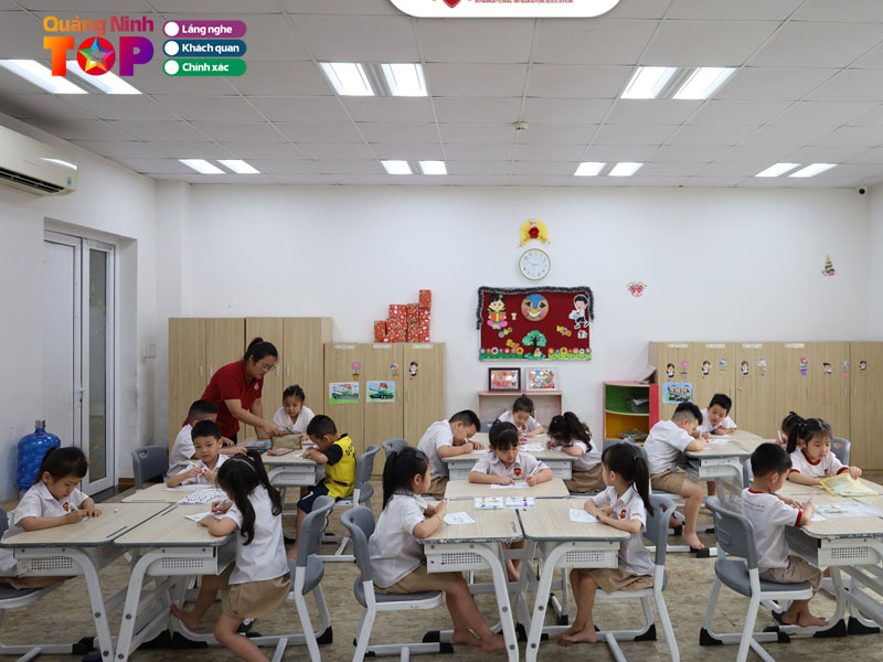 Truong-hoi-nhap-quoc-te-ischool-cam-pha-quangninhtoplist