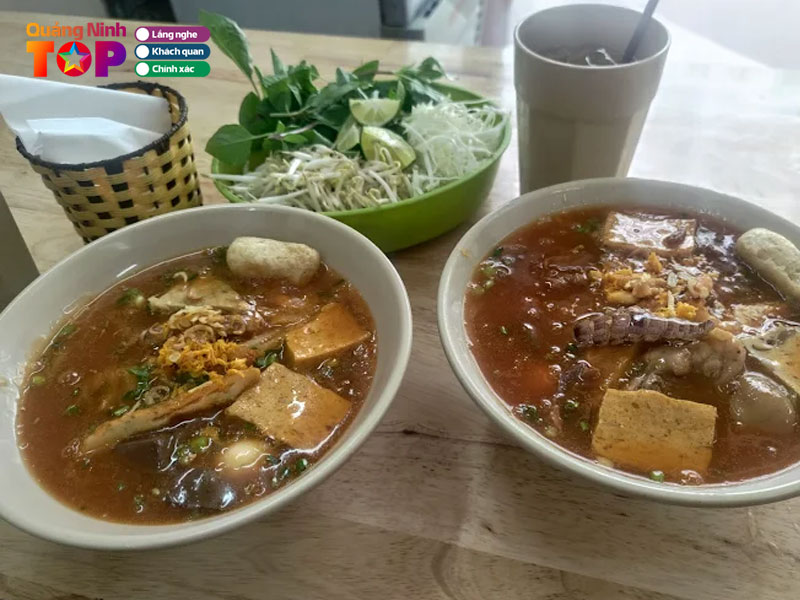 Banh-canh-cha-ghe-phuong-quangninhtoplist
