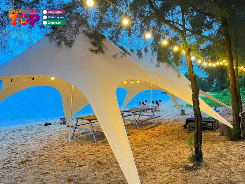 Cam-trai-va-ngam-binh-minh-tren-bien-quangninhtoplist