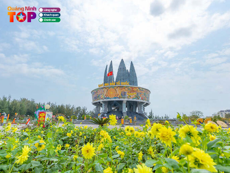 Du-lich-mong-cai1-quangninhtoplist