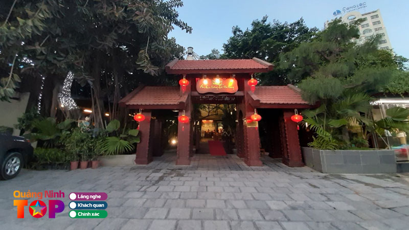 Nha-hang-am-thuc-lang-chai-ha-long5-quangninhtoplist
