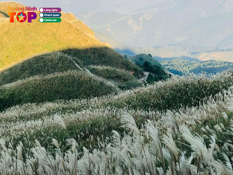 Nhung-diem-noi-bat-thu-hut-du-khach-den-binh-lieu-quang-ninh4-quangninhtoplist