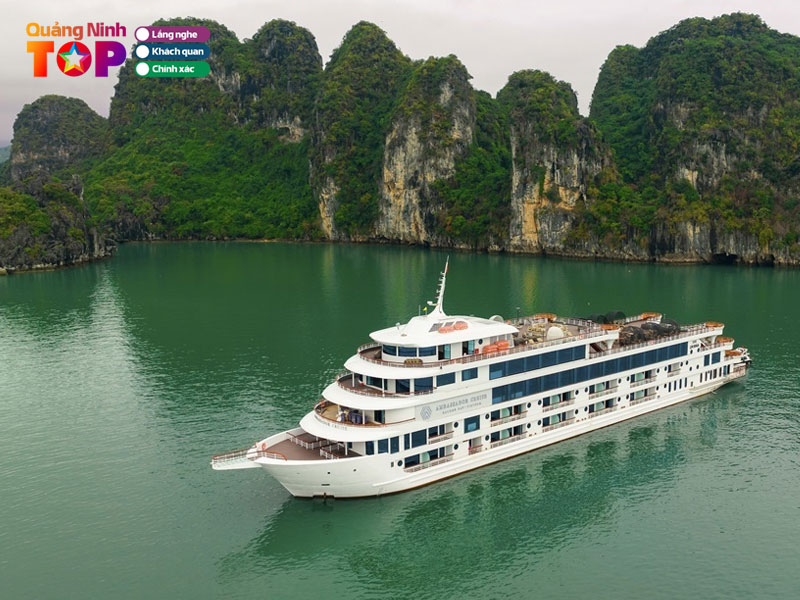 Nhung-hoat-dong-thu-vi-ban-nen-trai-nghiem-khi-den-dao-quangninhtoplist