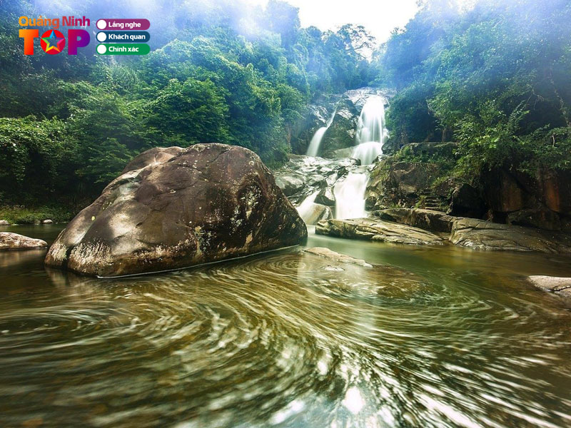 Thac-khe-van-quangninhtoplist