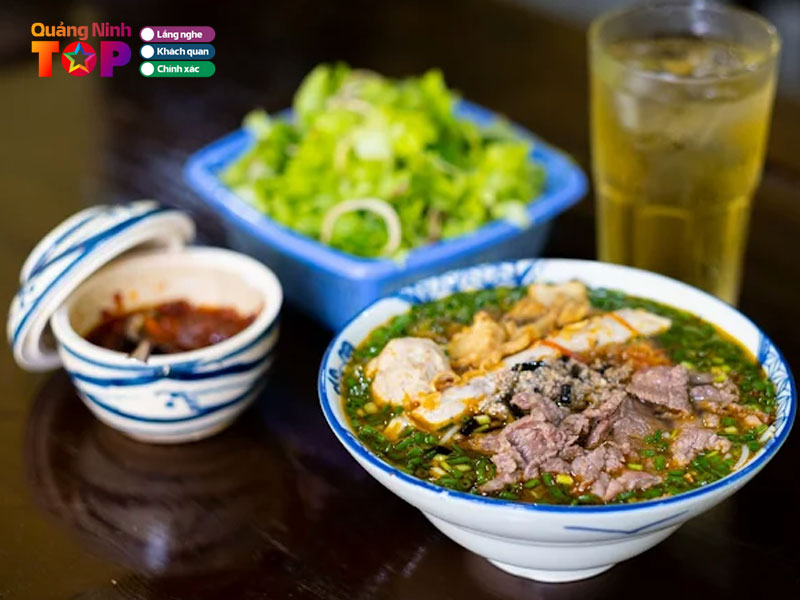 Bun-rieu-top-mo-moc-gion-co-huong-beo-quangninhtoplist