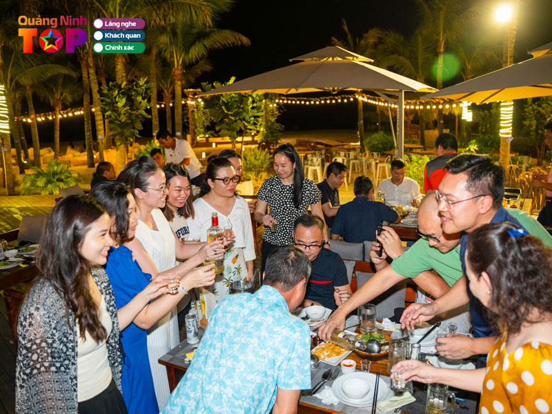 Chill-beach-bar-quangninhtoplist