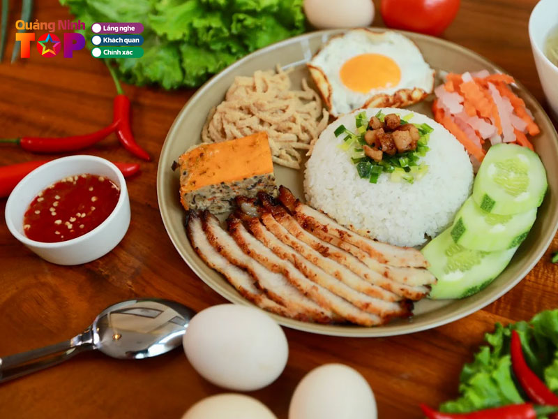 Com-tam-2-chang-trai-quangninhtoplist